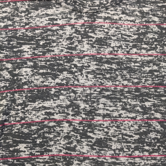 Mountain Hardware Long Sleeve - Picture 3 of 5